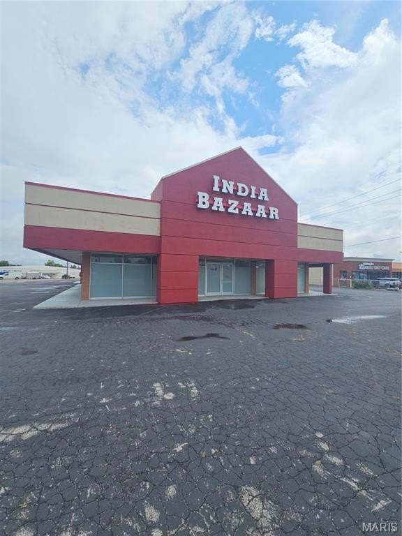 Retail Space on High Traffic