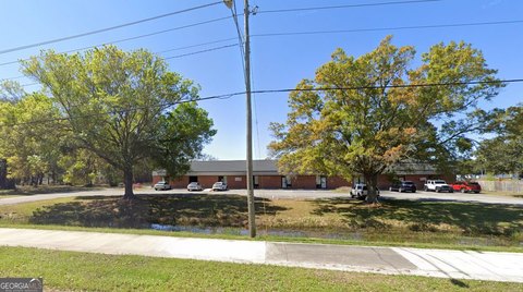 Spacious St. Marys Commercial Unit