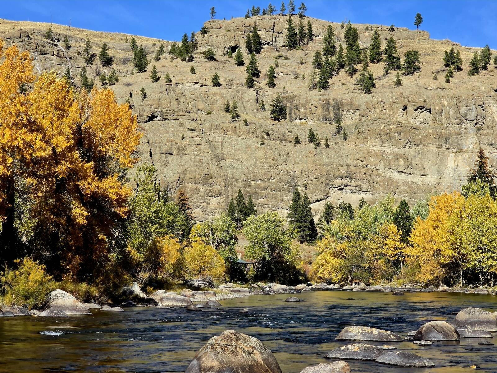 Scenic Land on Stillwater River