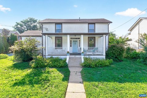 Multifamily Property With Cottage