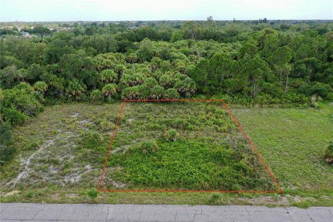 LAND - NORTH PORT, FL