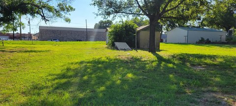 Corner Commercial-Conversion Lot