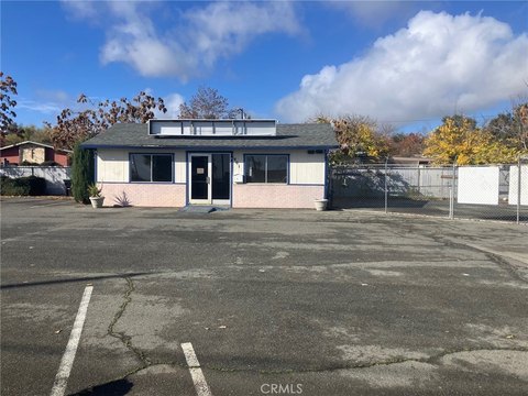 Office/Retail Building with Parking
