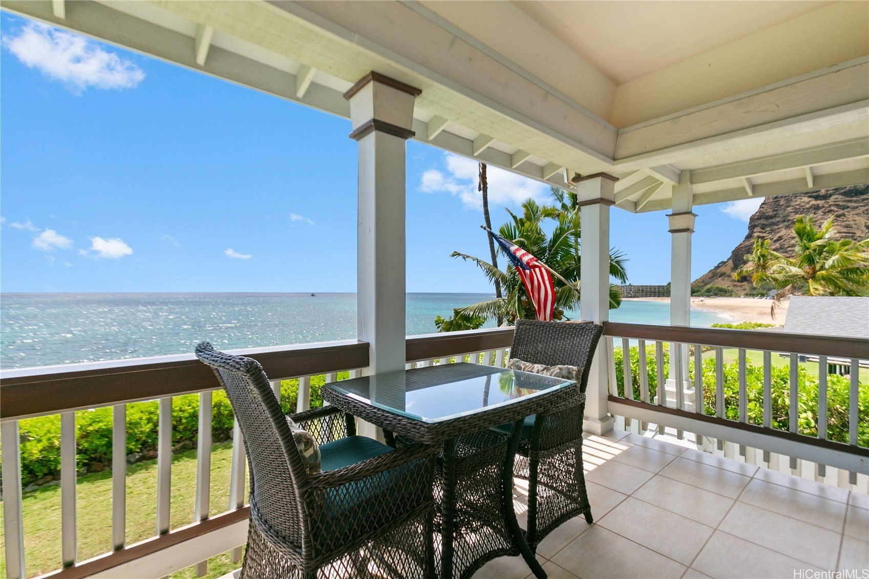 Waianae Oceanfront Estate with Income
