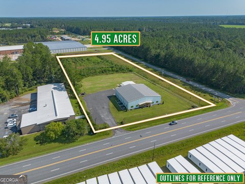 Sprawling Commercial Property in Alma