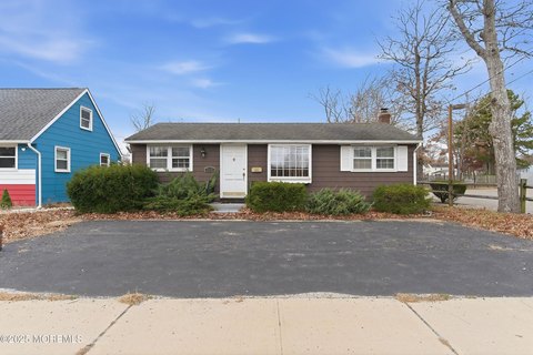Medical Office in Doctor Row