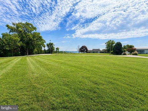 Land, BROOMES ISLAND, MD