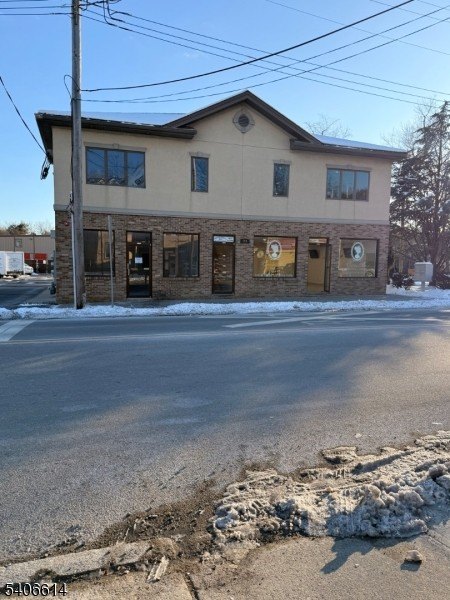 Modern Flex-Office Space in Riverdale