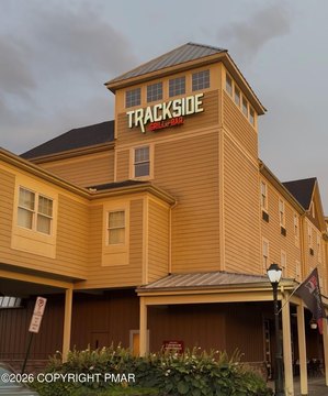 COMMERCIAL - East Stroudsburg, PA