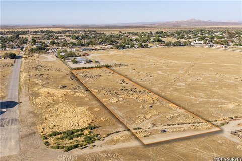 Land, Littlerock, CA
