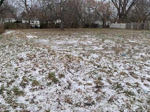 Residential Land in Burton, MI