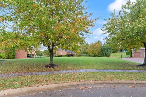Land, Lexington, KY
