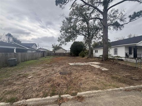Vacant Lot in Lake Charles