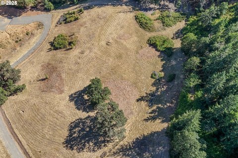 Roseburg Vacant Land For Sale
