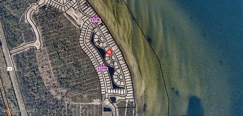 Residential Land in Titusville, FL