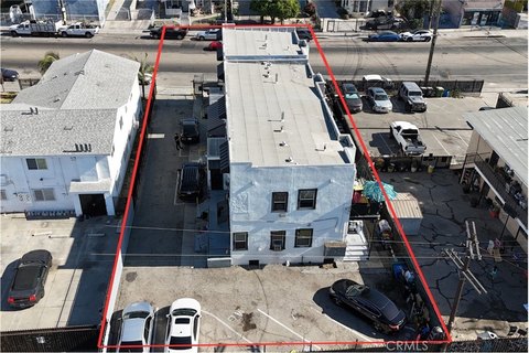 7-Unit Apartment Building
