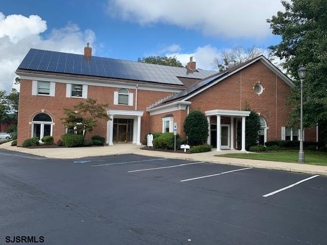 Linwood Office/Wellness Space Available