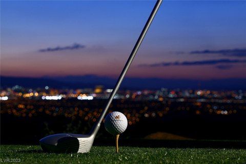 Residential Land in Henderson, NV