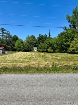 Residential Lot in Quiet Neighborhood