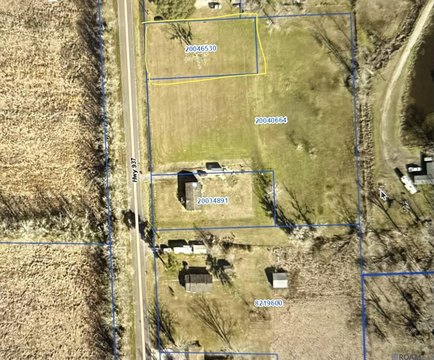 Land, St. Amant, LA