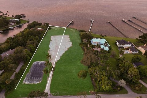 Land, BRADENTON, FL