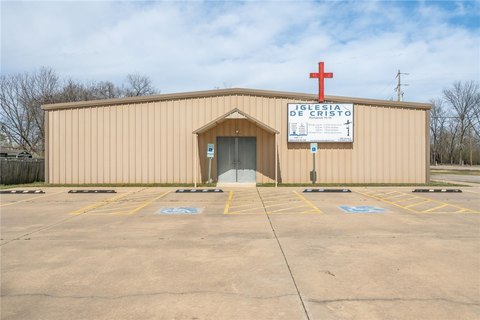 Fort Smith Commercial Space