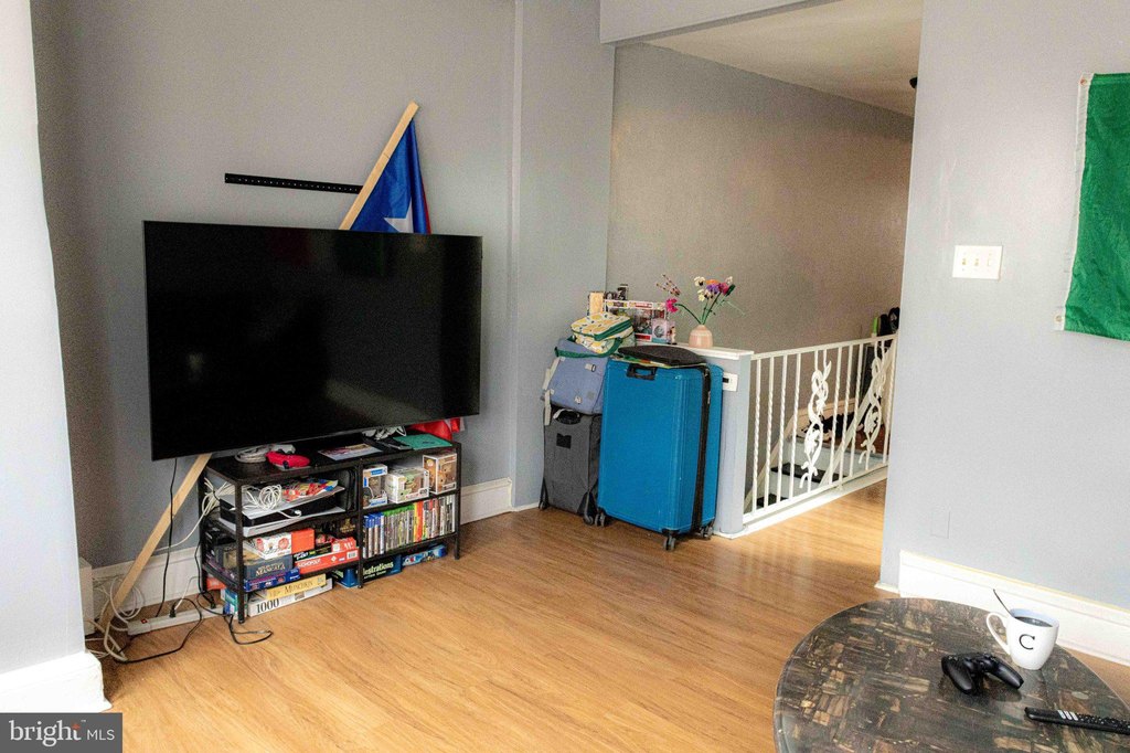 Picture 11