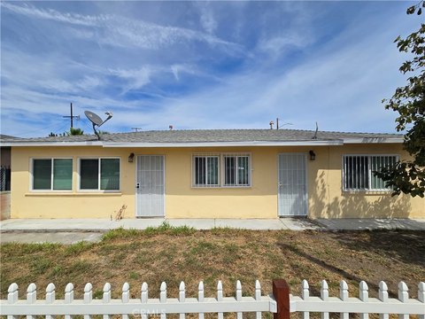 Renovated Duplex with Garages