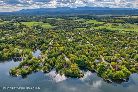 Land, Athens, NY