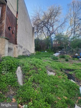 Vacant Residential Lot in Germantown