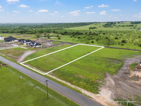 Acre Lot in Lorena ISD