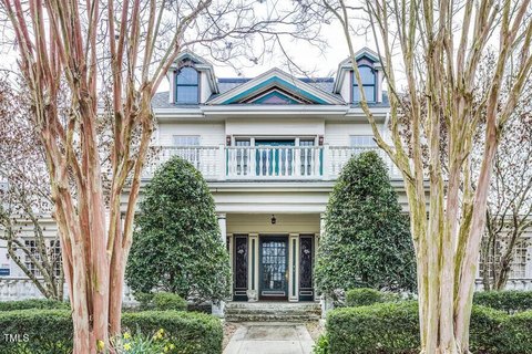 Colonial Square Office/Medical Building