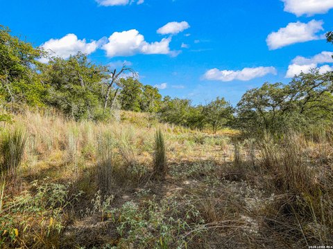 Land, Seguin, TX