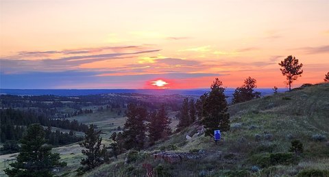 LAND - Hysham, MT