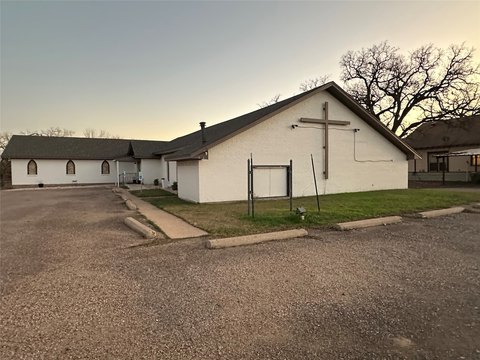 Mixed-Use Office and Service Buildings