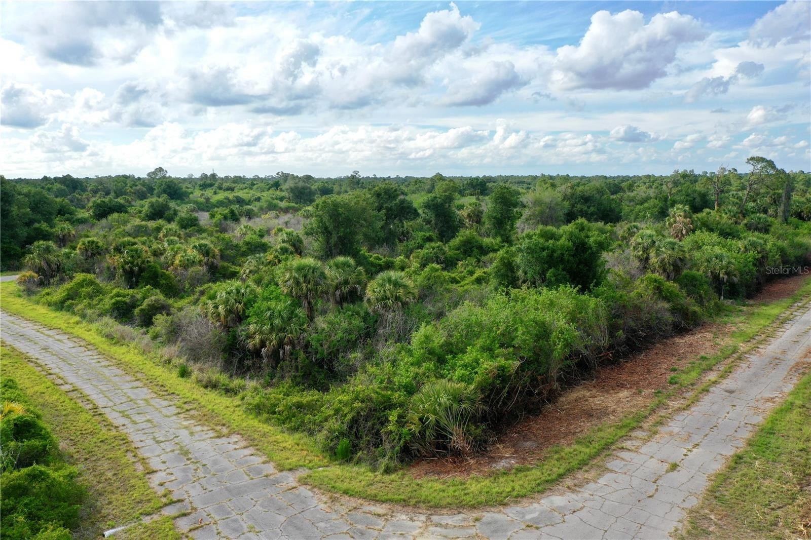 Corner Lot in North Port