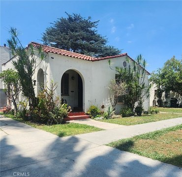 Spanish-Style Multifamily Triplex