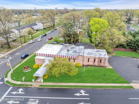 Versatile Commercial Space in Neptune