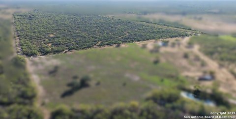 Unrestricted Land Near Hondo, Texas