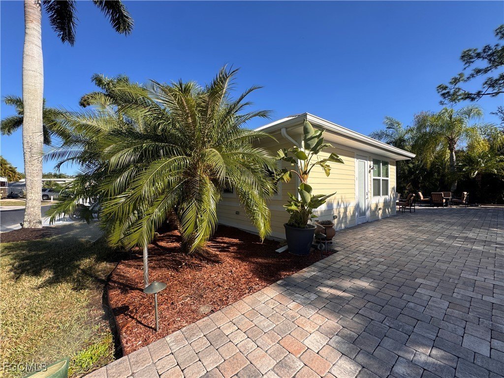 Resort Lot with Coach House