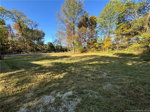 Pekin Land with Utilities On-Site
