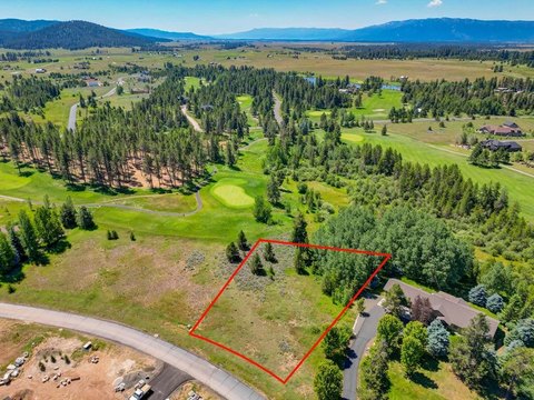 Vacant Golf Community Home Lot