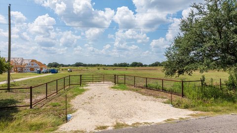 Unimproved Land with Distant Views