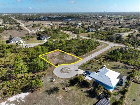 Vacant Land in Growing Neighborhood