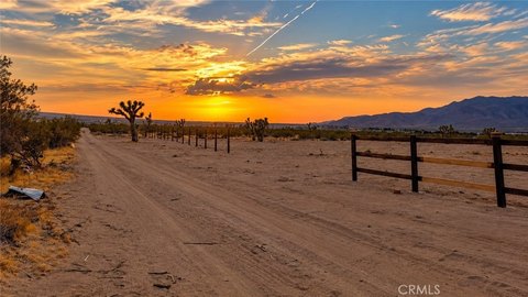 Land, Lucerne Valley, CA