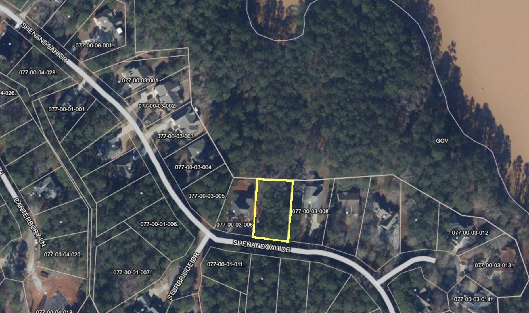 Lakefront Land in Savannah Lakes