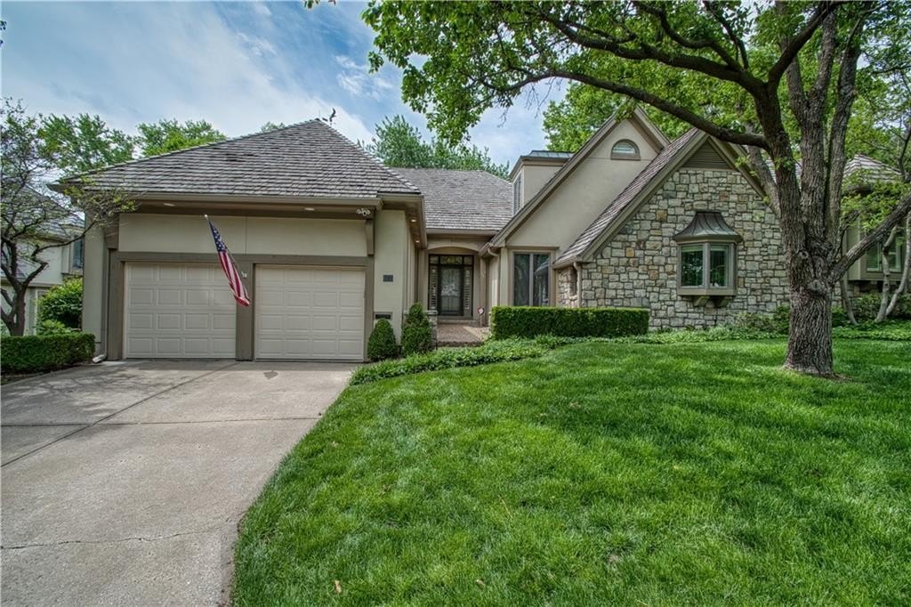 Luxury Duplex in Corinth Downs