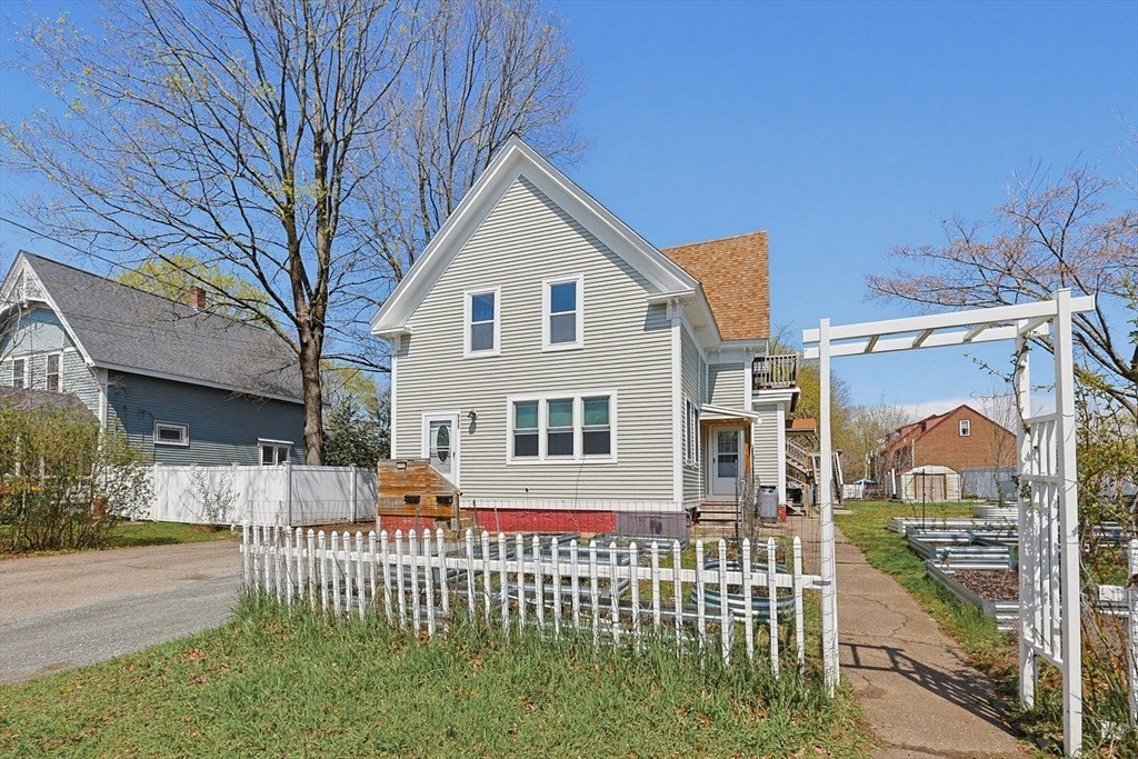 Well-Maintained Three-Unit Multifamily Property