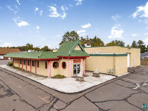 Equipped Restaurant Property