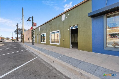 Versatile Commercial Space in Killeen